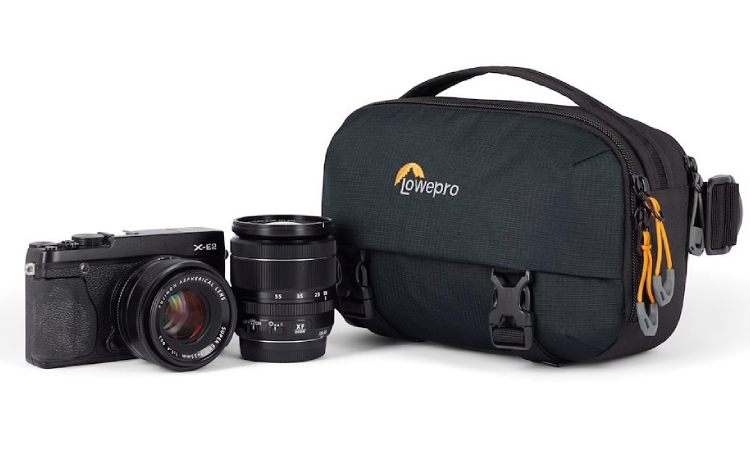 Вместительность Lowepro Trekker Lite HP 100